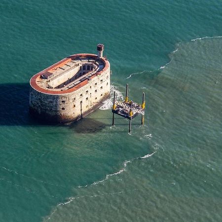 Nuit Insolite Sur Un Voilier Au Coeur De La Rochelle La Rochelle  Eksteriør billede
