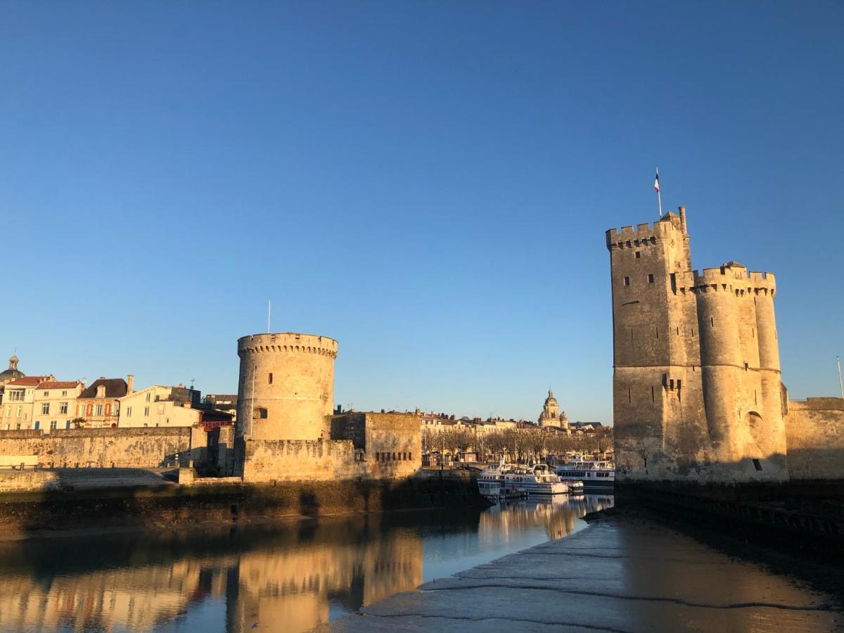 Nuit Insolite Sur Un Voilier Au Coeur De La Rochelle La Rochelle  Eksteriør billede
