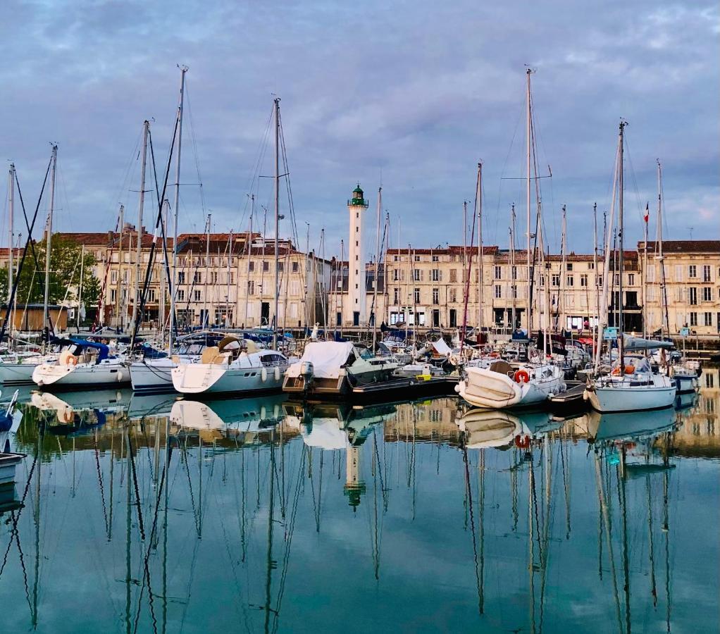 Nuit Insolite Sur Un Voilier Au Coeur De La Rochelle La Rochelle  Eksteriør billede