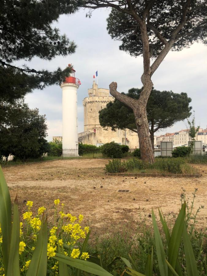 Nuit Insolite Sur Un Voilier Au Coeur De La Rochelle La Rochelle  Eksteriør billede